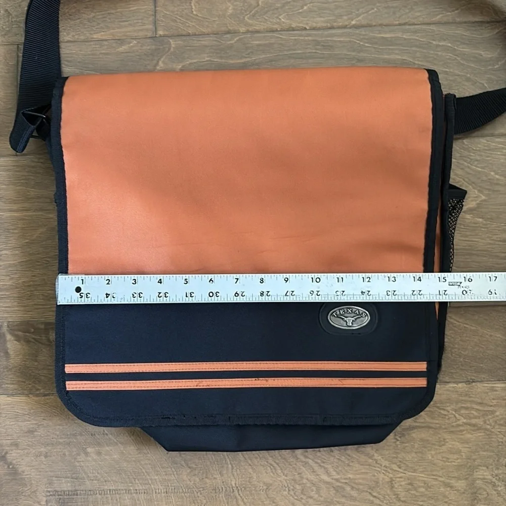 NWOT UT Longhorns Large Messenger Bag Book Bag Orange Black